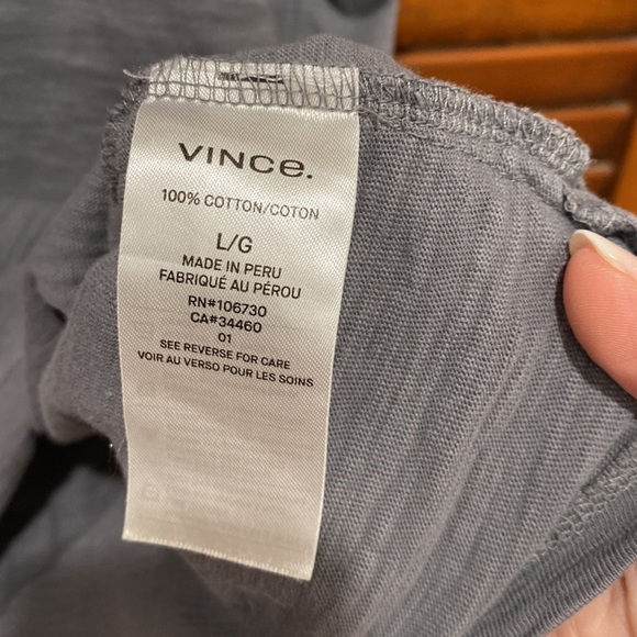 Vince. Gray polo - Picture 9 of 10